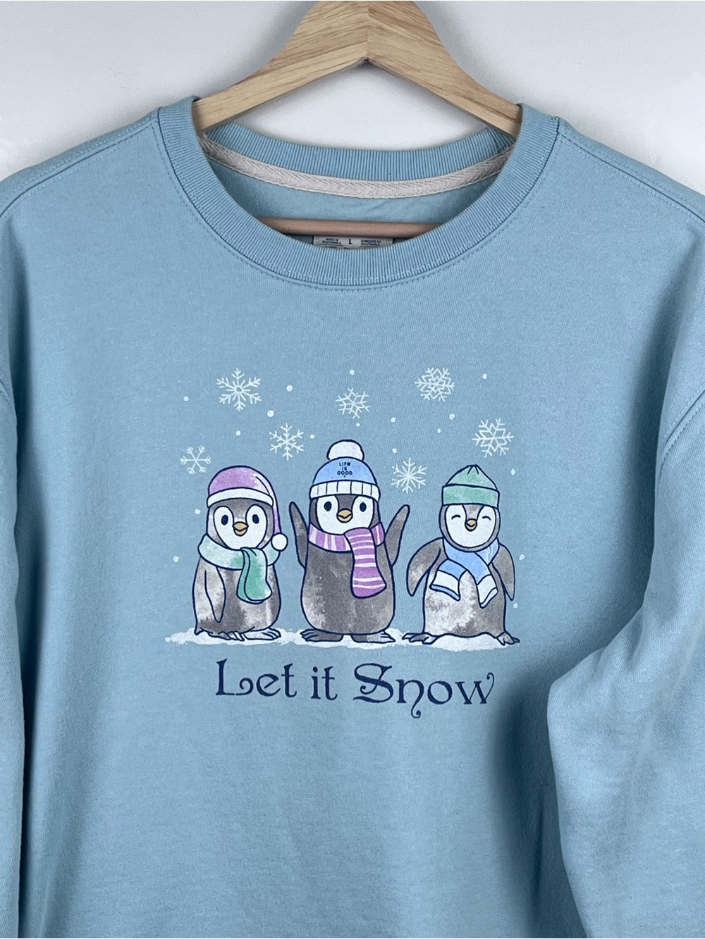 LIfe is Good Women's 100% Cotton Sweatshirt with Winter Penguin Graphic Size L - Picture 2 of 11